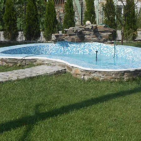 The Mother In Law House * Tschepelare