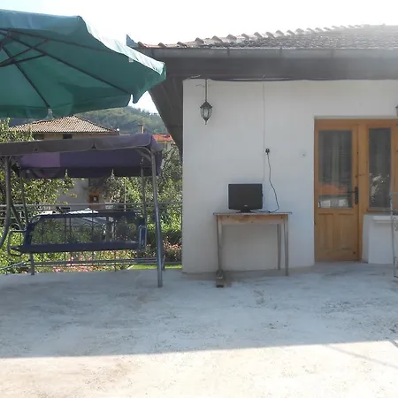 The Mother In Law House * Tschepelare